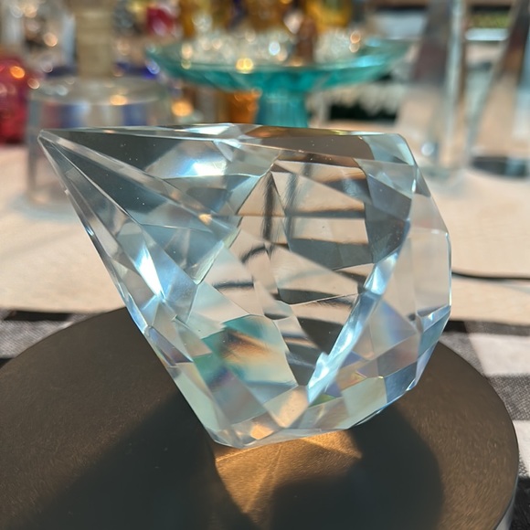 Chrystal Teardrop Diamond Shape Paperweight 9x4.5” - Picture 3 of 10